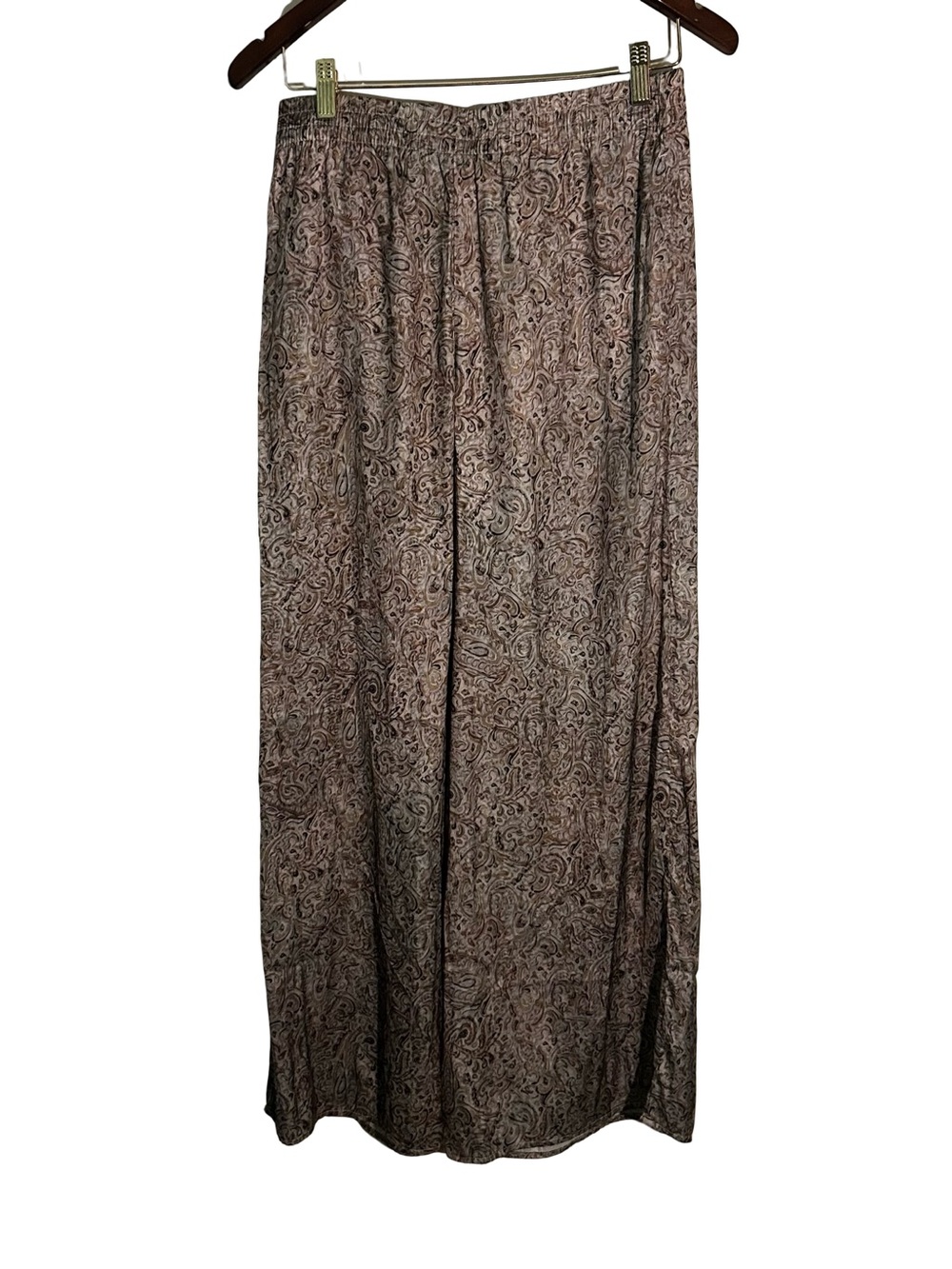 Paisley flowy pants in Brown - Lightweight Flowing Silhouette